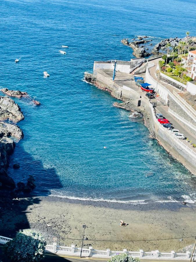 Look And Listen To The Ocean Like Never Before Apartment